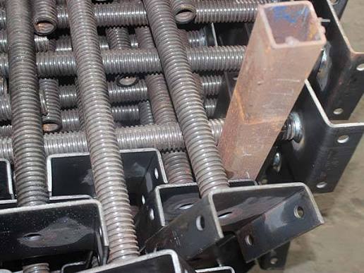 Adjustable base jack